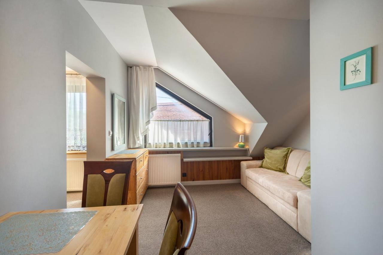 Hotel Dom Atalia Wynajem Pokoi Leba Exteriér fotografie